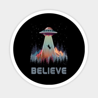 Believe Cat UFO Alien Gift Magnet